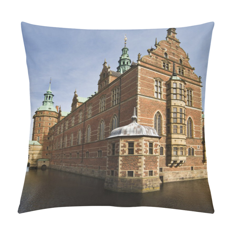 Personality  Frederiksborg Slot Pillow Covers