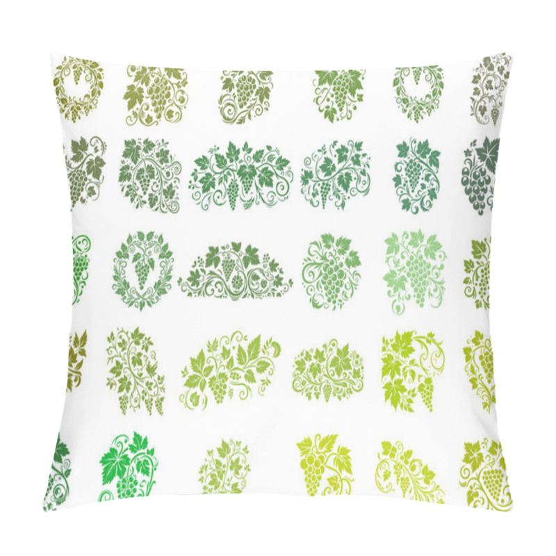 Personality  Elegant Decorative Element With A Bunch Of Grapes And Leaves Pillow Covers