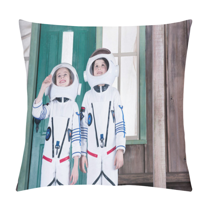 Personality  Children In Astronaut Costumes    Pillow Covers