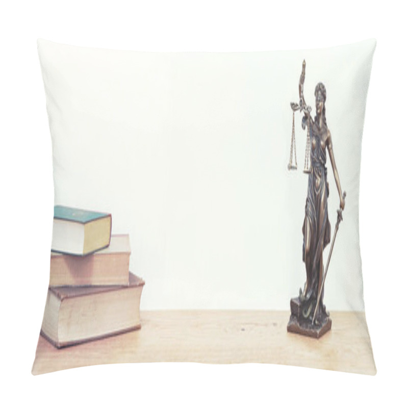 Personality  Lady Justice Statue Pillow Covers