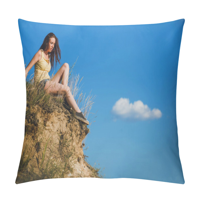 Personality  Suicide Acrophobia Punk, Hippie Woman Tall Stands On Top Of A Ro Pillow Covers