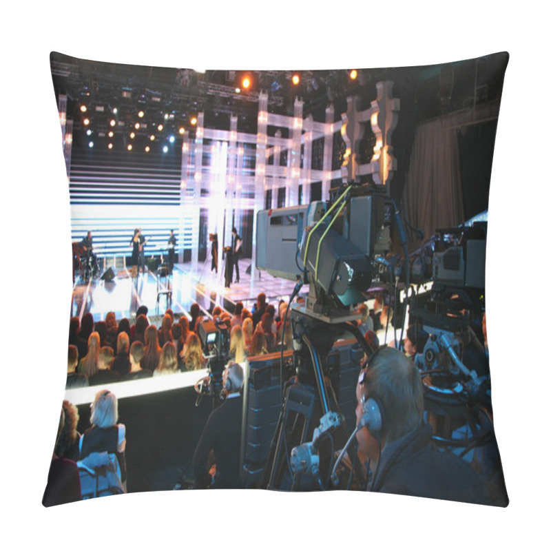 Personality  Cameraman On Tv Show Pillow Covers