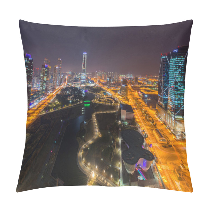 Personality  Songdo Central Park In Songdo International Business District, I Pillow Covers