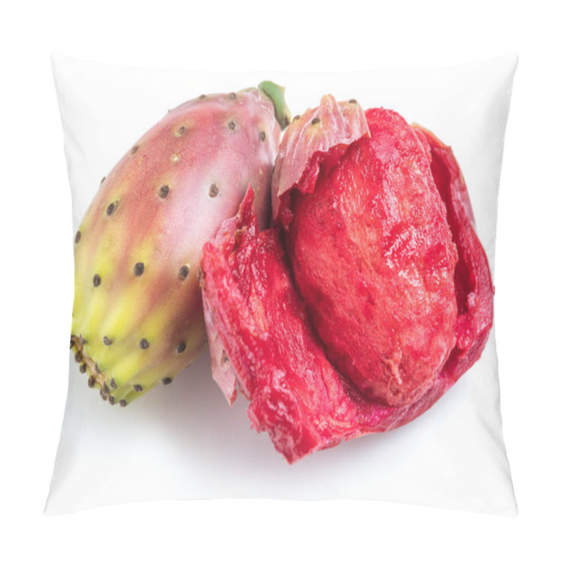 Personality  Opuntia Fruit Or Prickly Pear Fruit On White Background. Close-up. Pillow Covers