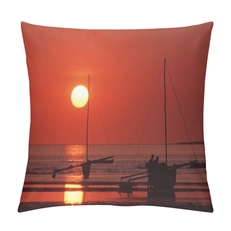 Personality  Beautiful Red Sunset And Sea Pillow Covers