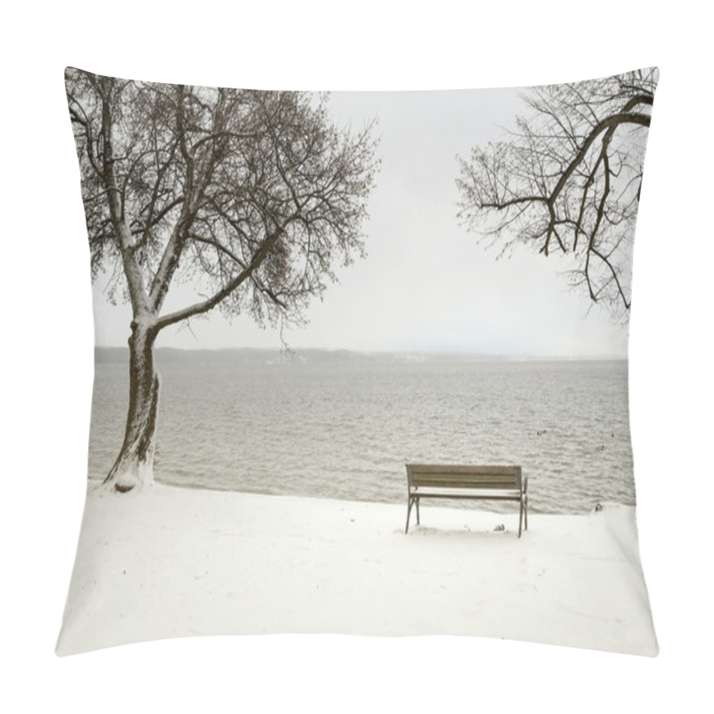 Personality  Bench In A Snowy Winter Senery Pillow Covers