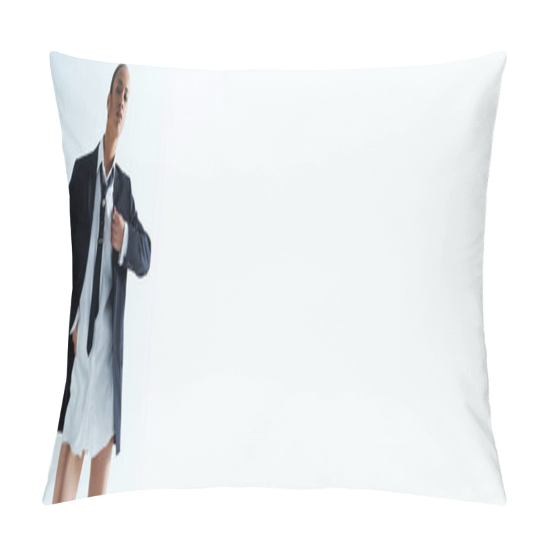 Personality  Black Woman In A Suit And Tie Stands Confidently In Front Of A White Background. Pillow Covers