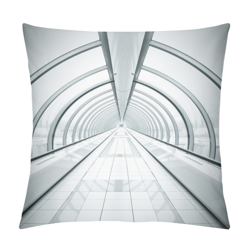 Personality  Black Symmetric Vanishing Corridor With Bent Wall Pillow Covers