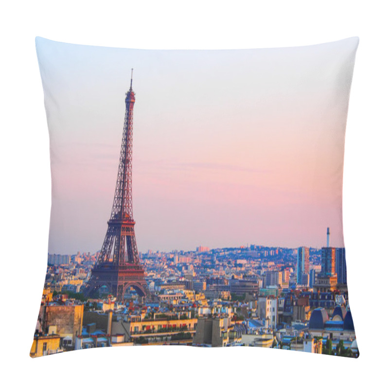 Personality  Eiffel Tower In The Evening, Paris, France Pillow Covers