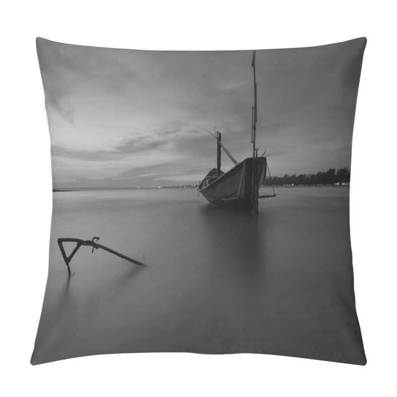 Personality  Fishing Boat At The Beach During Sunset In Black And White Pillow Covers