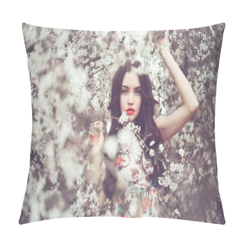 Personality  Beautiful Young Lady In The Garden Of Cherry Blossoms Pillow Covers