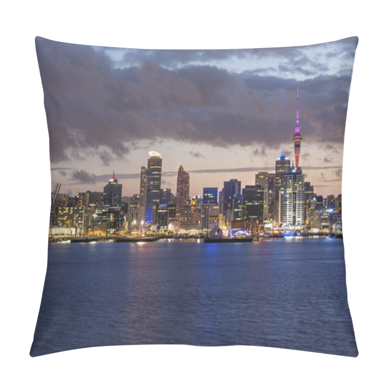 Personality  Auckland Skyline In The New Zealand Pillow Covers