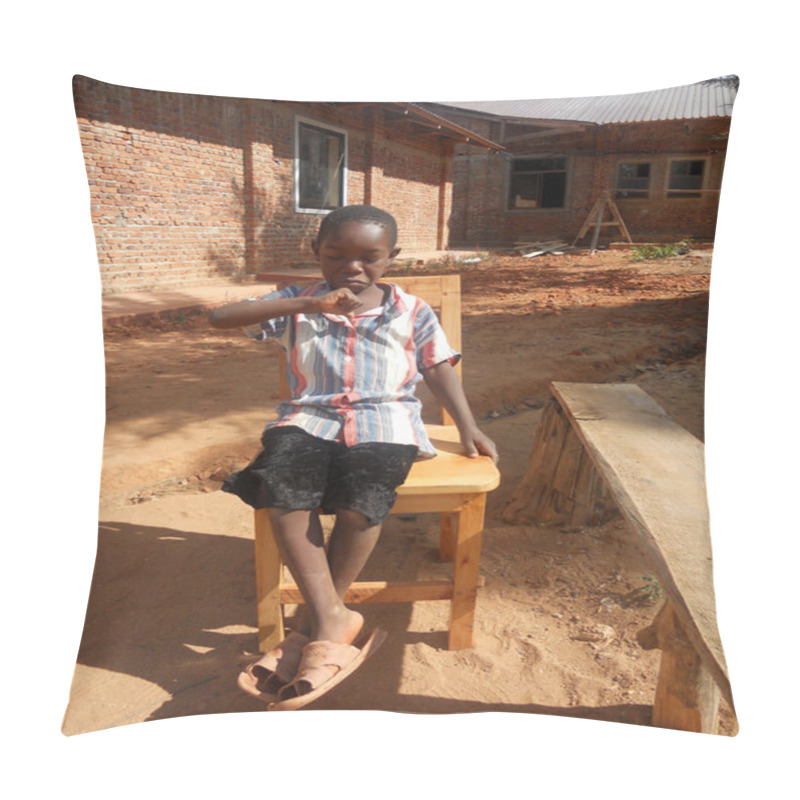 Personality  Smile For Africa 090 - Moments Of Everyday Life Of African Child Pillow Covers