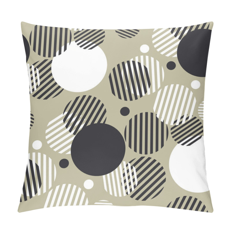 Personality  Dynamic Geometry Seamless Motif With Striped Circles For Header, Background, Etc. Black, White And Beige Color Geometric Pattern For Surface Design. Pillow Covers