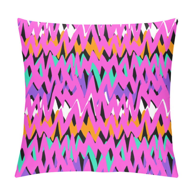 Personality  Striped Hand Drawn Pattern With Zigzag Lines Pillow Covers