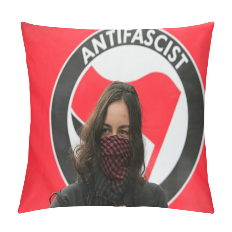 Personality  Bulgaria Sofia Anti Fascist Portest Pillow Covers