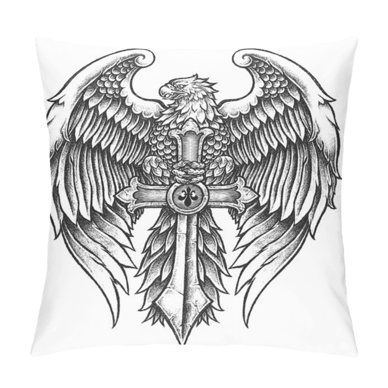 Personality  Highly Detailed Eagle With Sword Pillow Covers