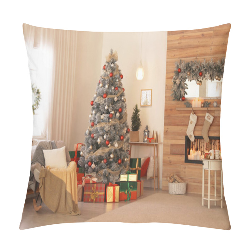 Personality  Beautiful Interior Of Living Room With Decorated Christmas Tree Pillow Covers