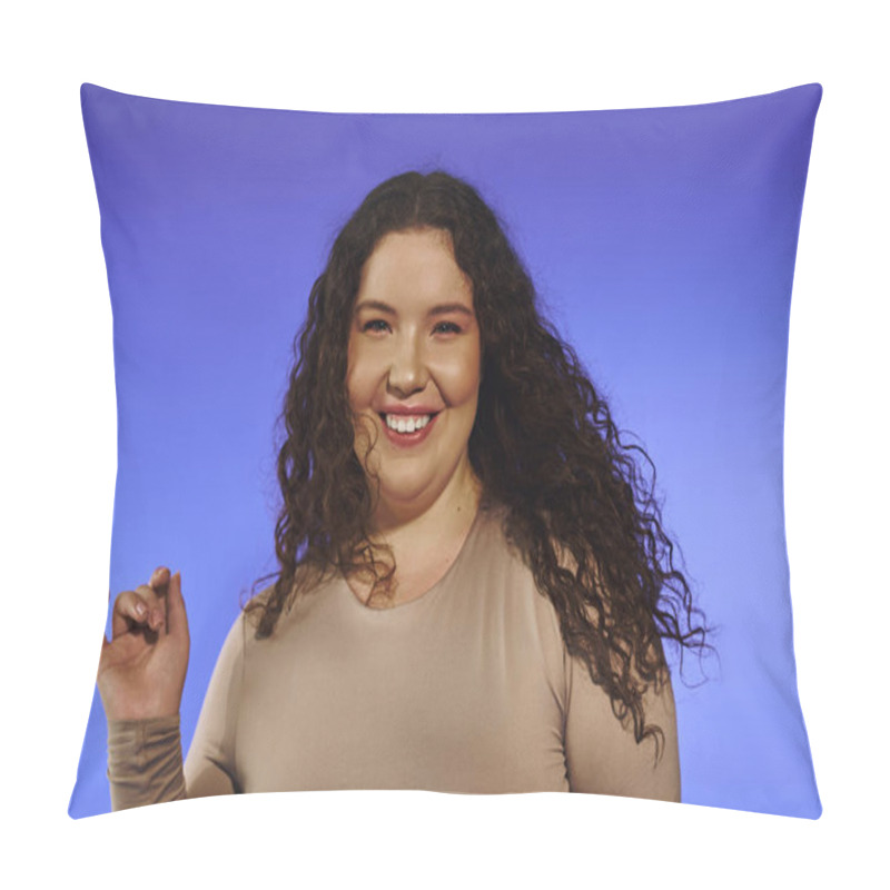 Personality  A Beautiful Plus Size Woman Exudes Confidence While Playfully Posing In Front Of A Vivid Backdrop. Pillow Covers