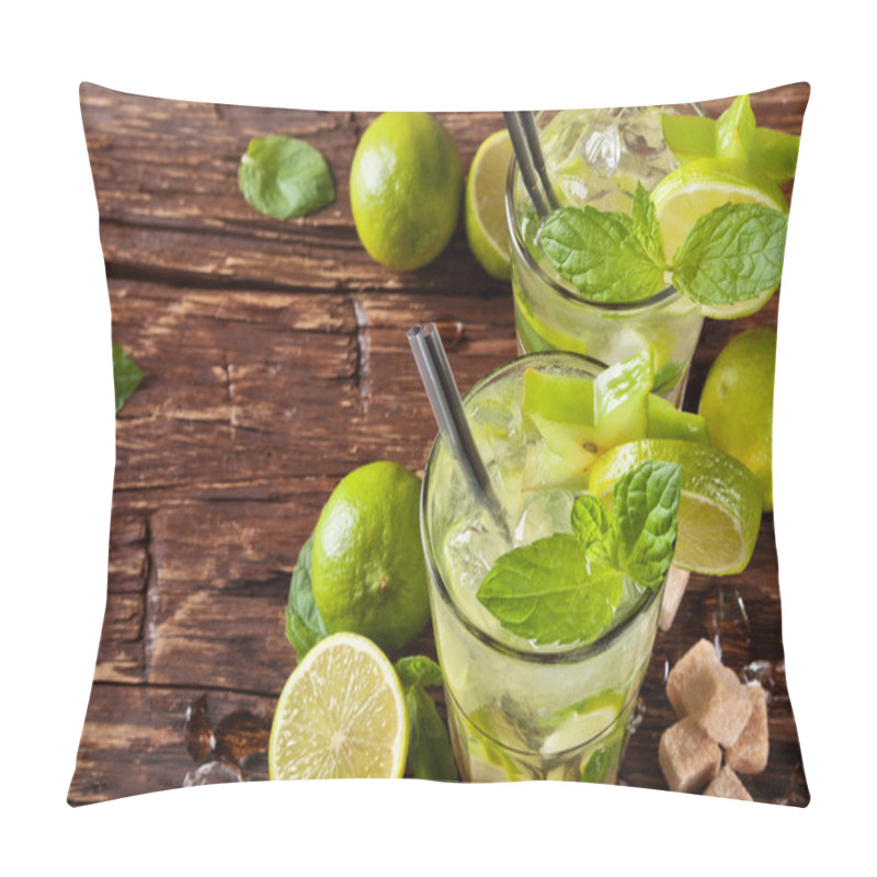 Personality  Mojito Drinks On Wooden Planks Pillow Covers