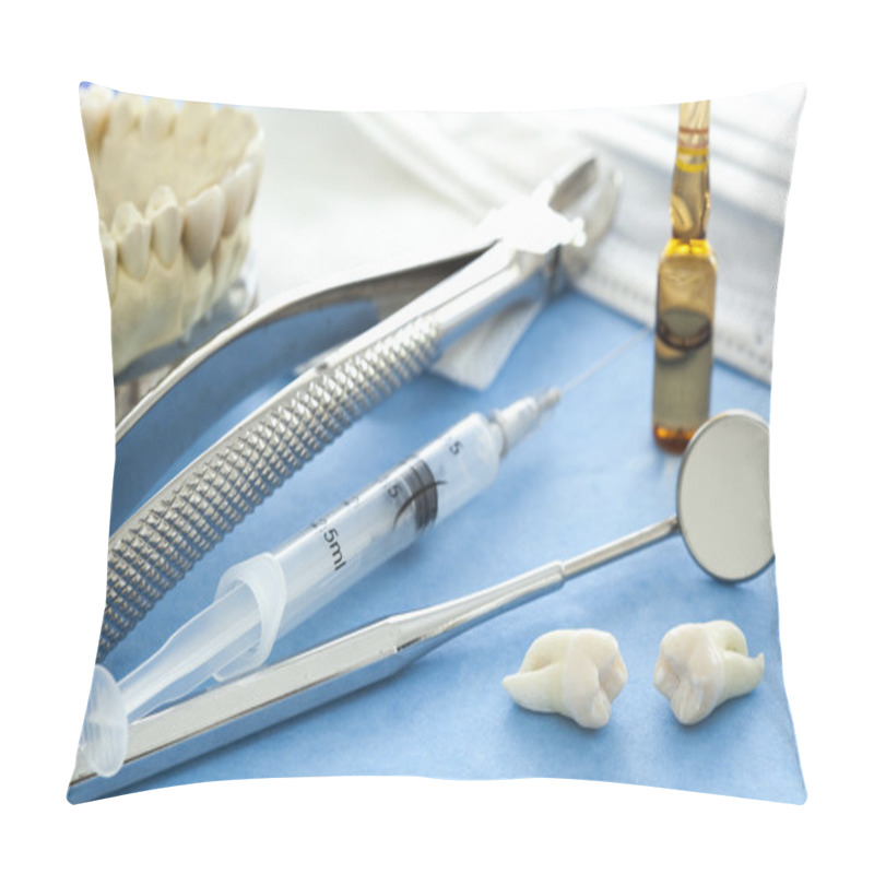 Personality  Dental Equipment And Surgery Pillow Covers