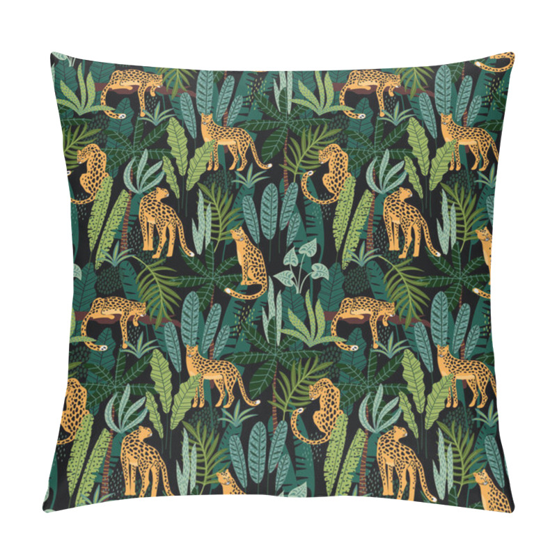 Personality  Vestor Seamless Pattern With Leopards And Tropical Leaves. Pillow Covers