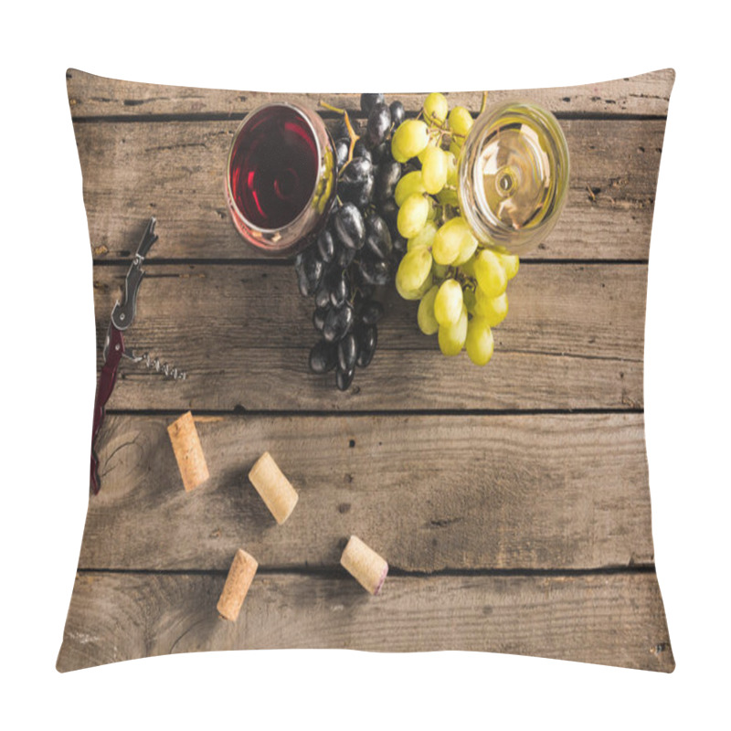 Personality  Wineglasses With Red And White Wine Pillow Covers