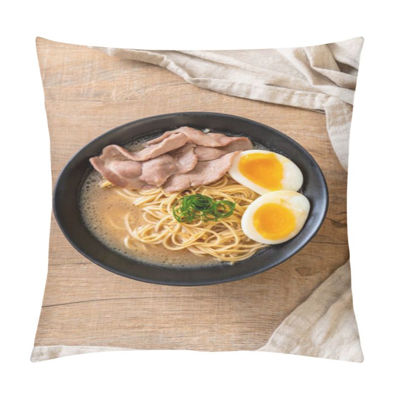 Personality  Tonkotsu Ramen Noodles With Pork And Egg Pillow Covers