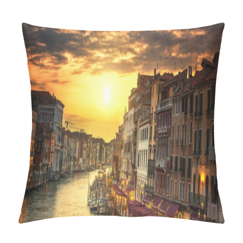 Personality  Grand Canal At Sunset Pillow Covers