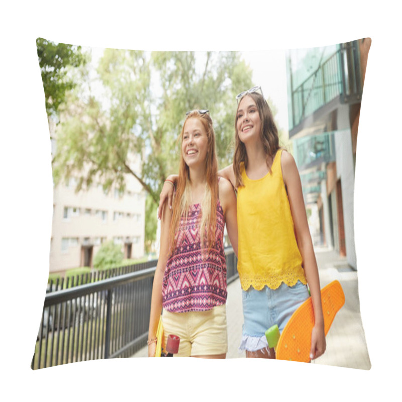 Personality  Teenage Girls With Short Skateboards In City Pillow Covers