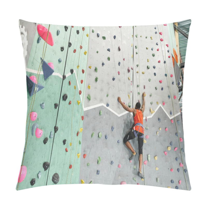 Personality  Muscular Young African American Man Climbing Up Bouldering Wall Gripping Strongly On Rocks Pillow Covers