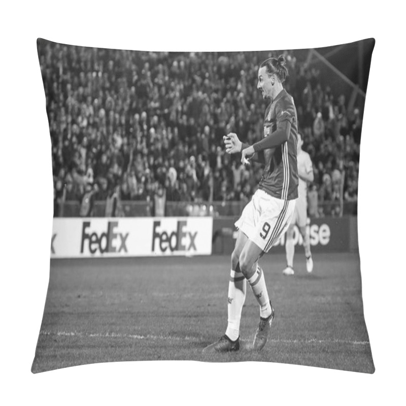 Personality  Zlatan Ibrahimovic (Feyenoord) Game Moments In Match 1/8 Finals Of The Europa League Pillow Covers