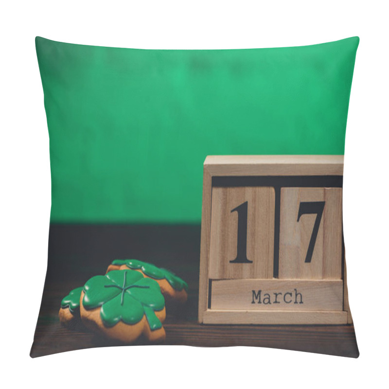 Personality  Close-up View Of Calendar With 17 March Date And Cookies And Hsape Of Shamrocks On Wooden Table Top Pillow Covers