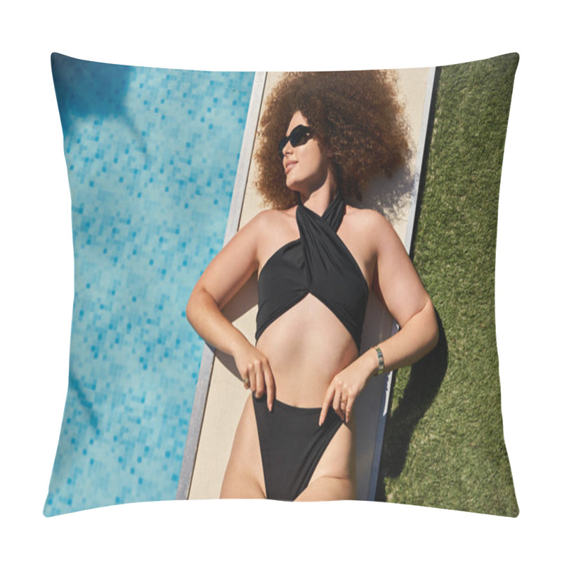 Personality  A Woman With Curly Hair, Wearing A Black Swimsuit, Sunbathes On A Poolside Lounge Chair. Pillow Covers