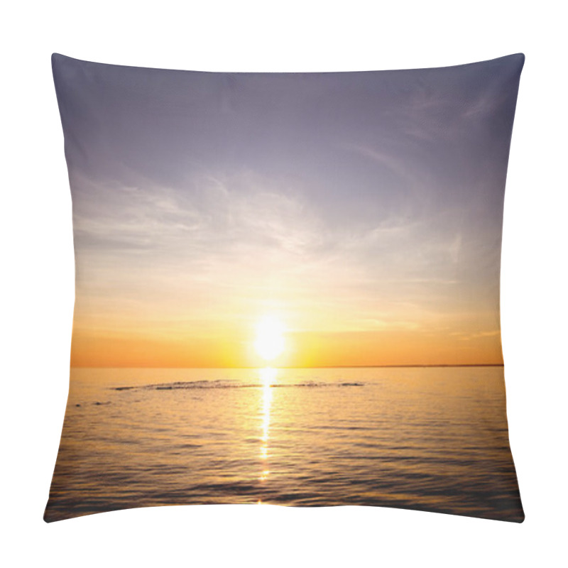 Personality  Calm Lake Surface And Sunset Pillow Covers