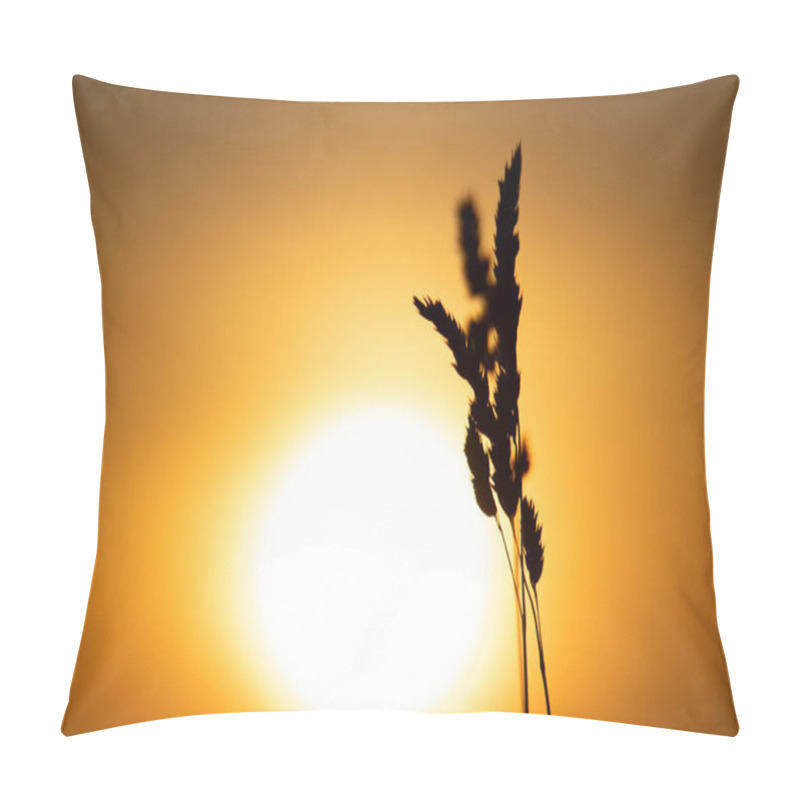 Personality  Silhouettes Of Grass Swaying Gently In The Foreground, Framed By A Warm, Glowing Sunset. A Serene And Atmospheric Depiction Of Nature's Beauty During Golden Hour. Pillow Covers