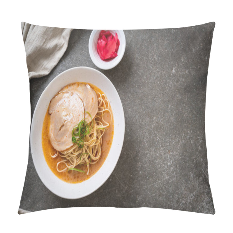 Personality  Tonkotsu Ramen Noodles With Chaashu Pork - Japanese Style Pillow Covers