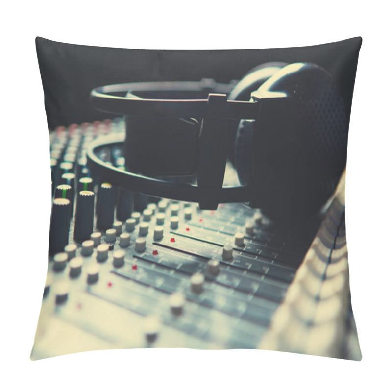 Personality  Headpnones On Soundmixer Close-up Pillow Covers