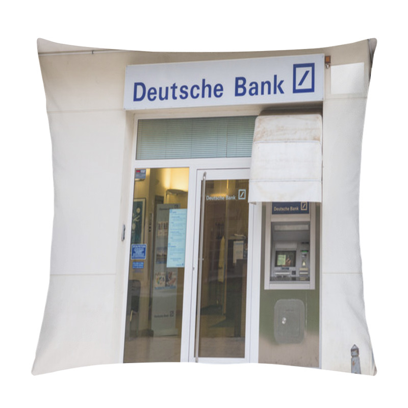 Personality  Deutsche Bank Branch Pillow Covers