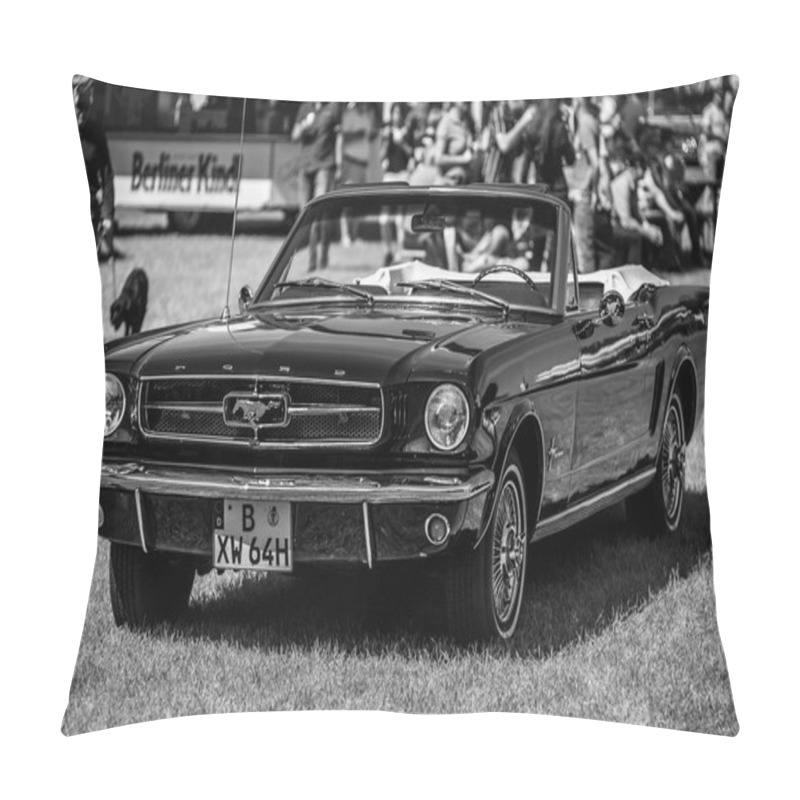 Personality  PAAREN IM GLIEN, GERMANY - MAY 19, 2018: Pony Car Ford Mustang Convertible, 1964. Black And White. Die Oldtimer Show 2018. Pillow Covers