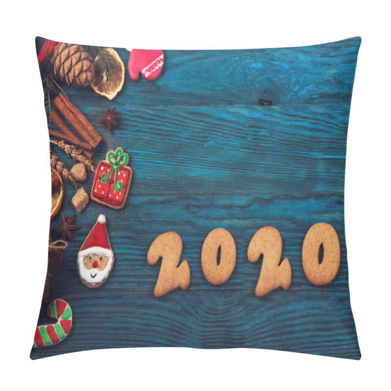 Personality  Gingerbreads For New 2020 Years Pillow Covers