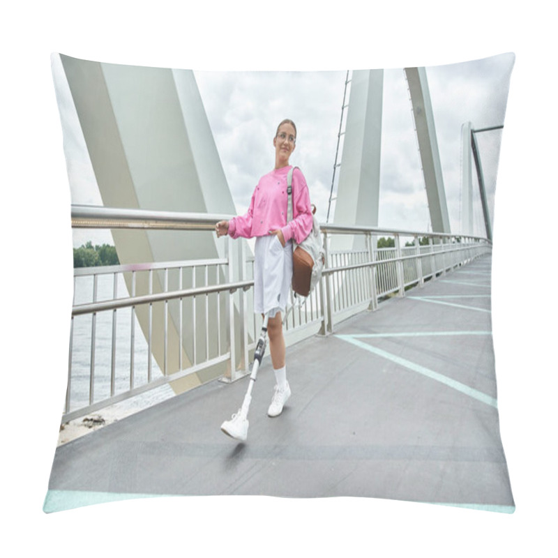 Personality  A Young Woman With A Prosthetic Leg Walking On A Bridge By The Water. Pillow Covers