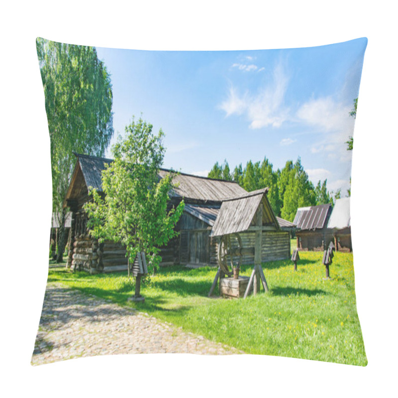 Personality  Kostroma, Russia. May 23,2021. Street Of Old Wooden Houses. Pillow Covers