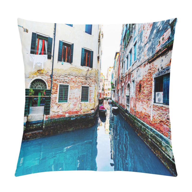 Personality  Deserted Streets Of Venice. Museum City Is Situated Across A Group Of Islands That Are Separated By Canals And Linked By Empty Bridges.   Pillow Covers