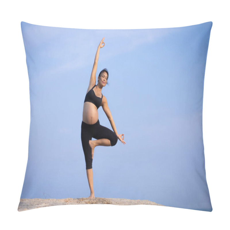 Personality   Asian Pregnant Woman Yoga On The Beach Sunset Summer Time  Pillow Covers