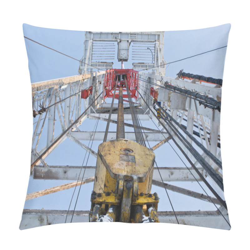 Personality  Looking Up Inside The Derrick Pillow Covers