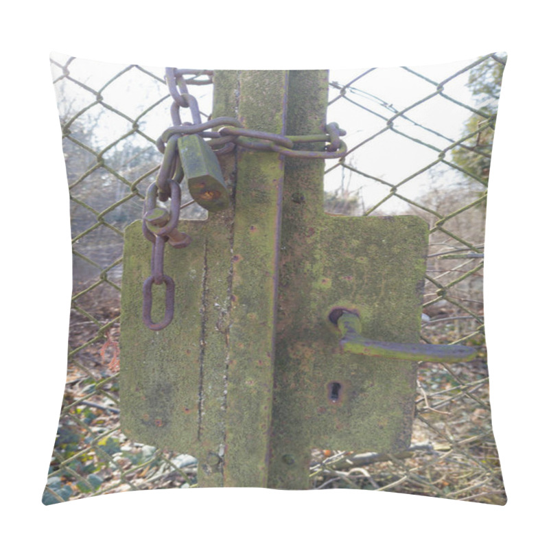 Personality  Old Rusty Padlock And Chain On Mossy Metal Gate Pillow Covers