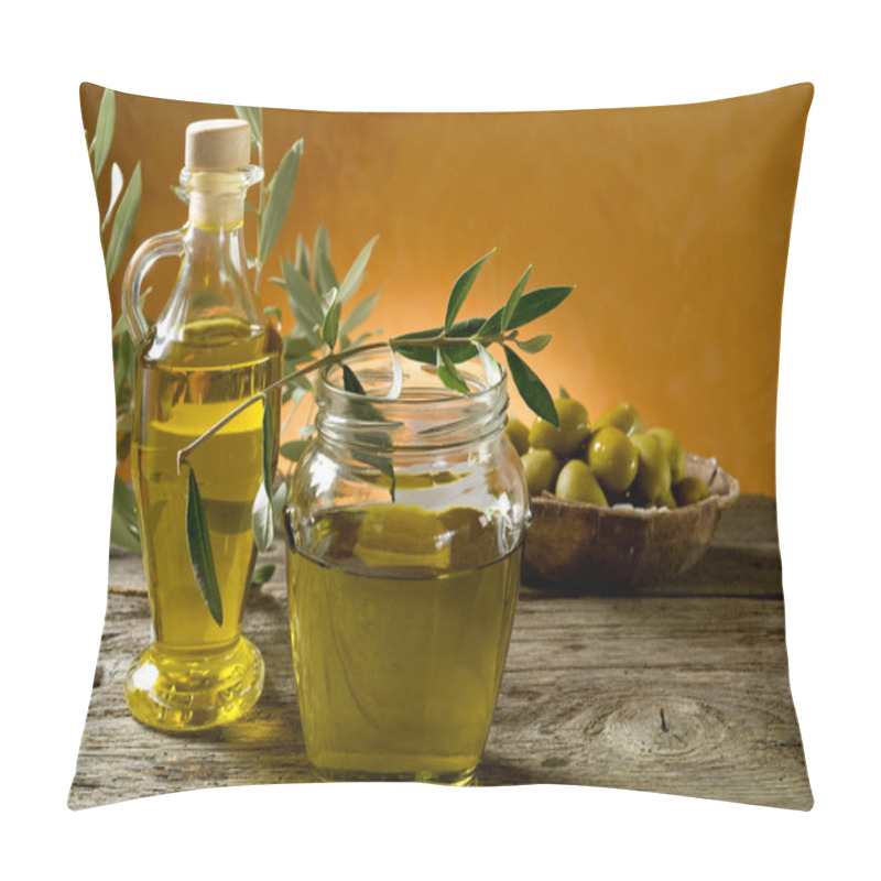 Personality  Olive Oil On Wood Background Pillow Covers