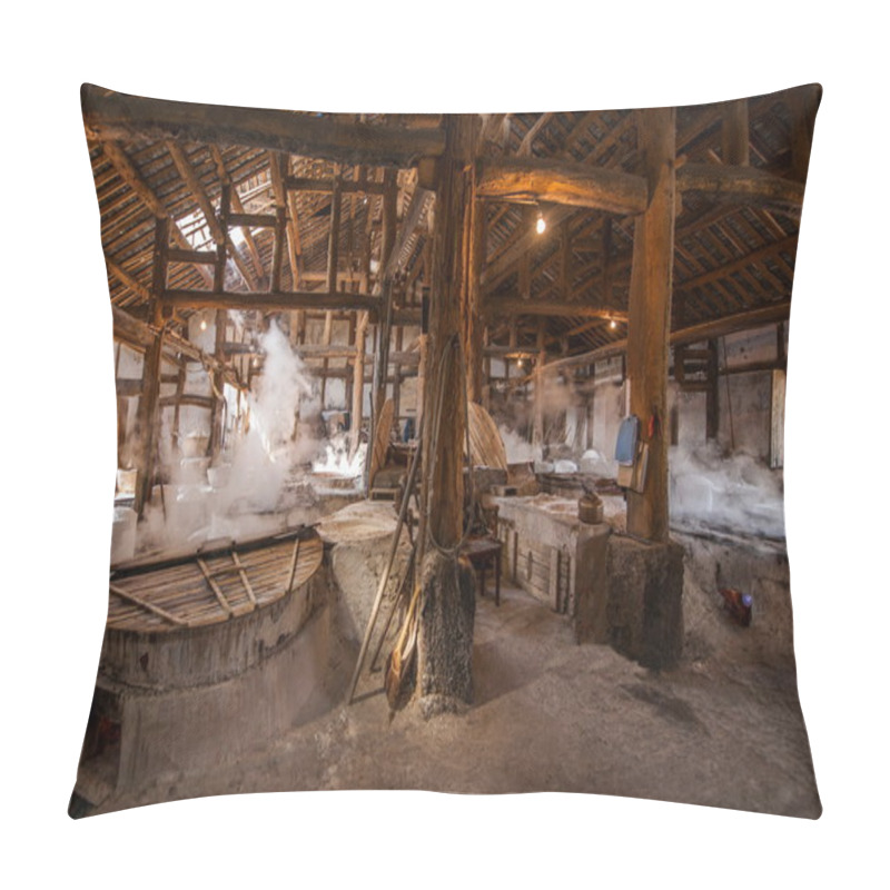 Personality  Zigong One Thousand Meters Ancient Salt - Sun Sea Wells Ruins Reproduce The Ancient Tradition Of Salt Craft Workshops Pillow Covers