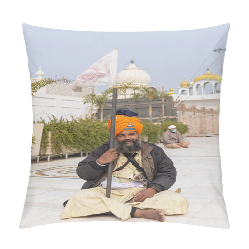 Personality  NEW DELHI, INDIA - JANUARY 2021 : Portrait Of Sikh Man Sitting Inside The Complex Of Gurdwara Bangla Sahib. Gurdwara Bangla Sahib Is Pilgrim For Sikh People. Pillow Covers